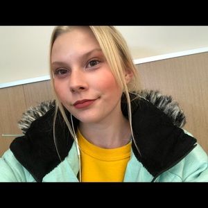 Meet your Posher, Jade